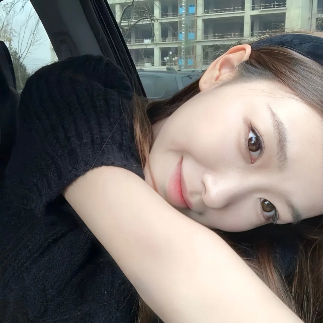 八彩林亚珍